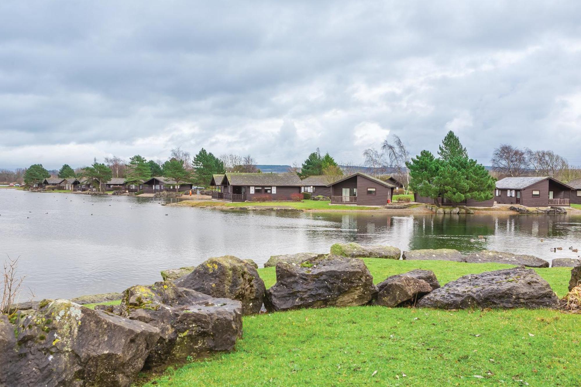 Pine Lake Resort Carnforth Buitenkant foto