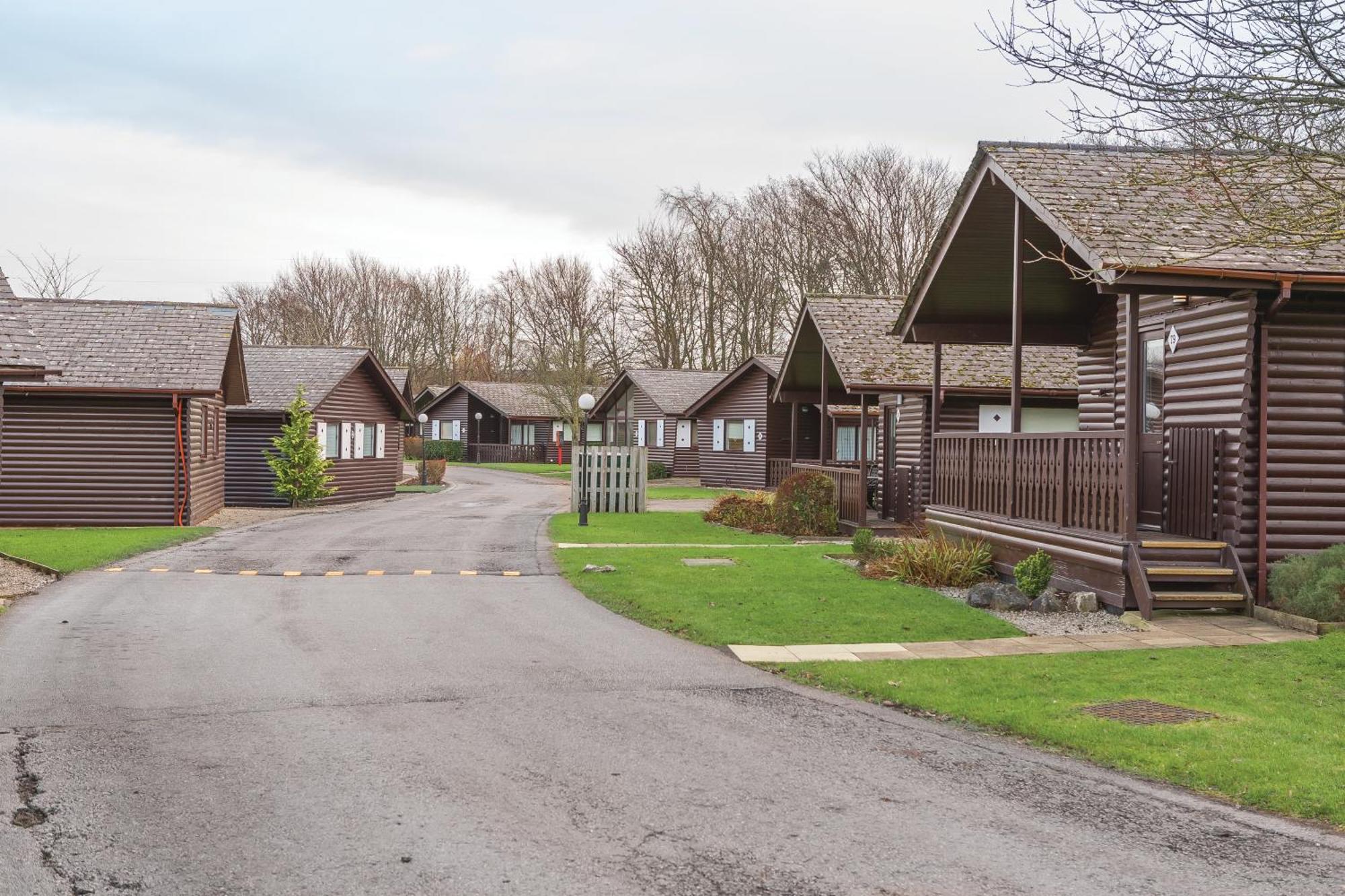 Pine Lake Resort Carnforth Buitenkant foto